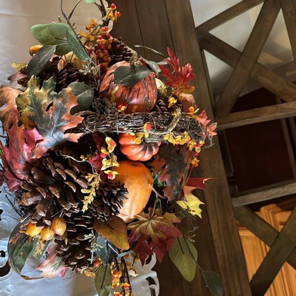 Fall centerpiece - Picture 5 of 12